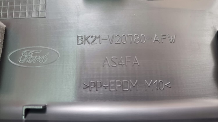LISTWA-DRZWI-PRAWYCH-PRZEDNICH-CUSTOM-12-18-_-2210768-_-BK21-V20780-AF5CND-Stan-opakowania-oryginalne.jpeg